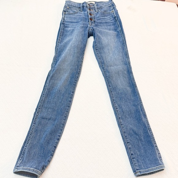 Madewell 10" Roadtripper Medium Wash Button Fly Denim Jeans SIze 23T - Picture 2 of 8